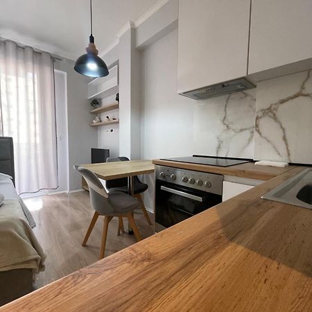 Tirana Sunshine Apartment ภายนอก รูปภาพ