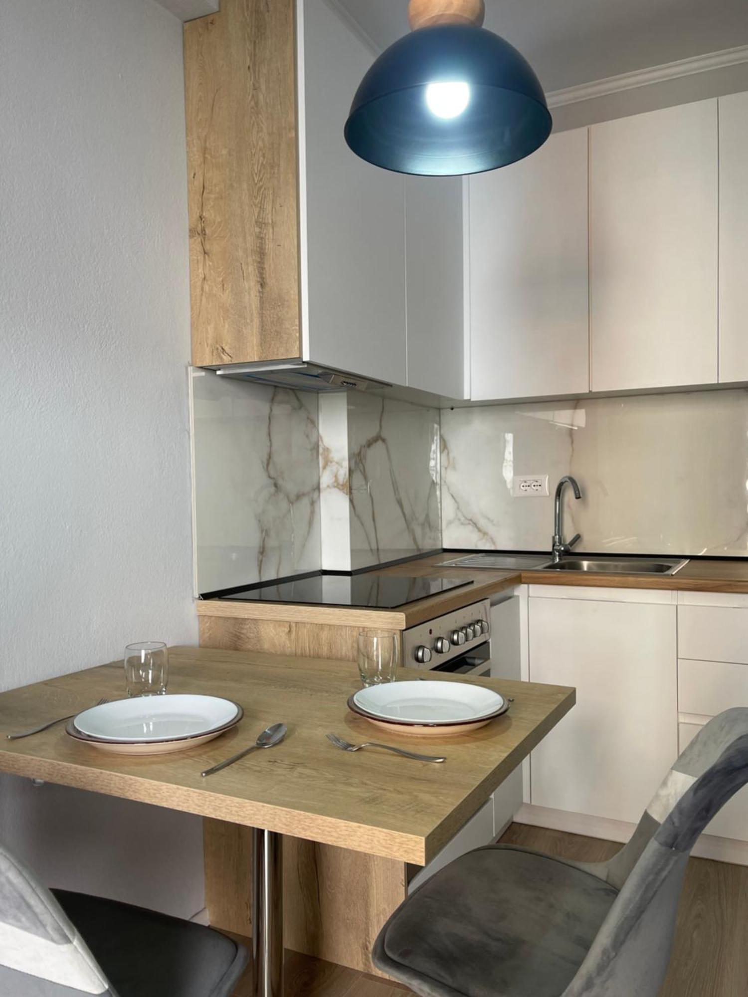 Tirana Sunshine Apartment ภายนอก รูปภาพ