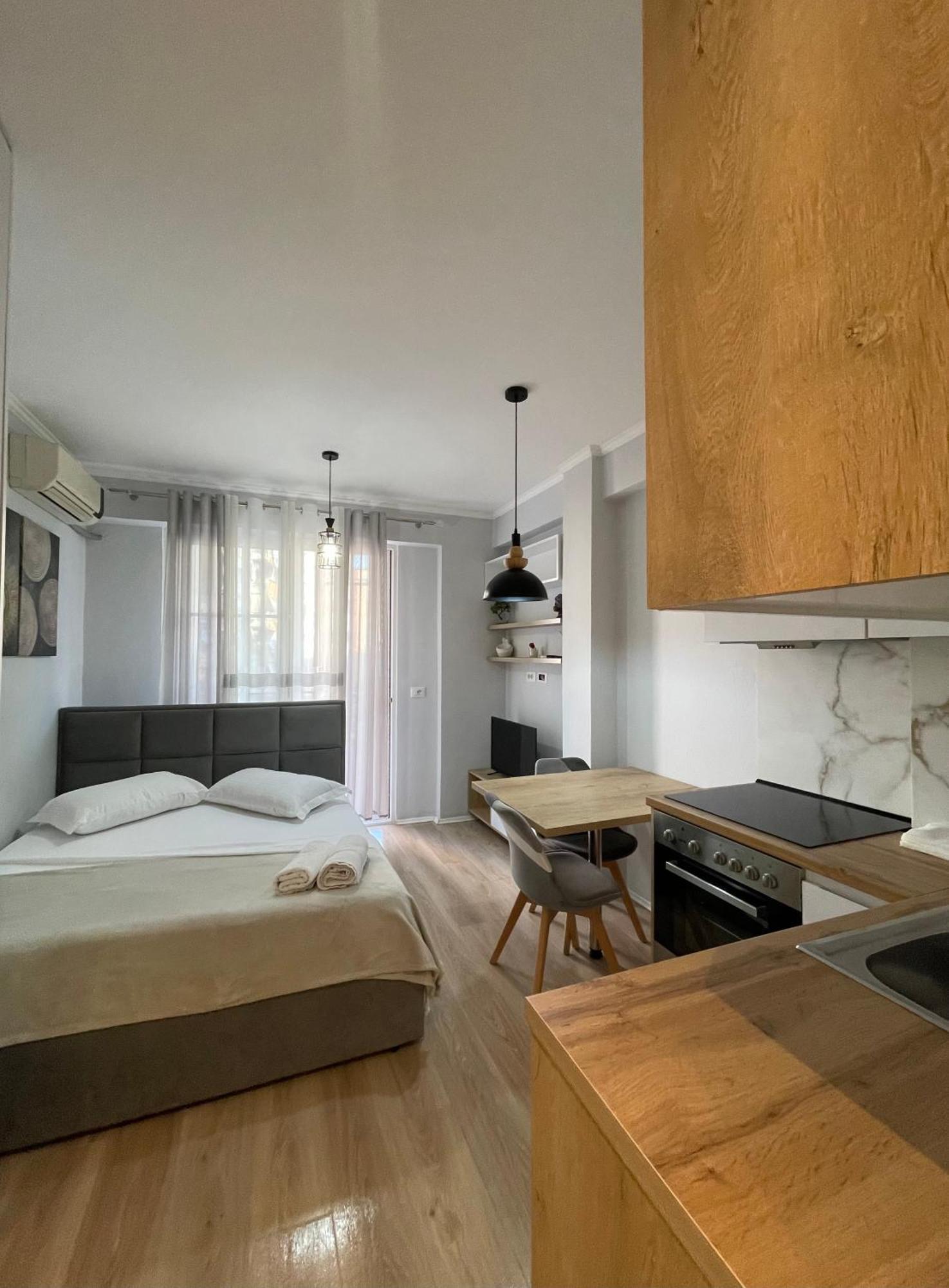 Tirana Sunshine Apartment ภายนอก รูปภาพ